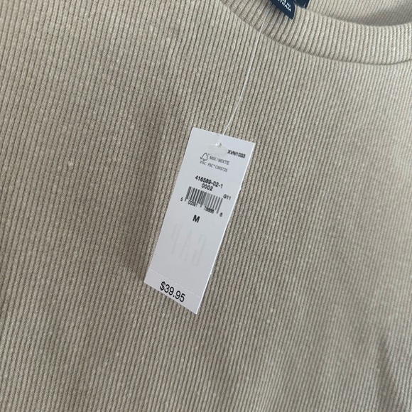 Gap NWT ribbed long sleeve - Picture 3 of 3